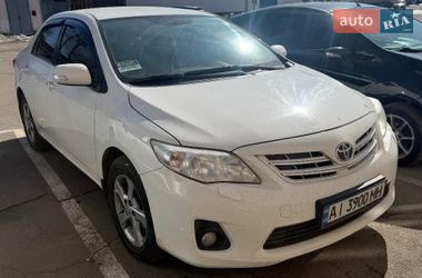 Седан Toyota Corolla 2011 в Киеве