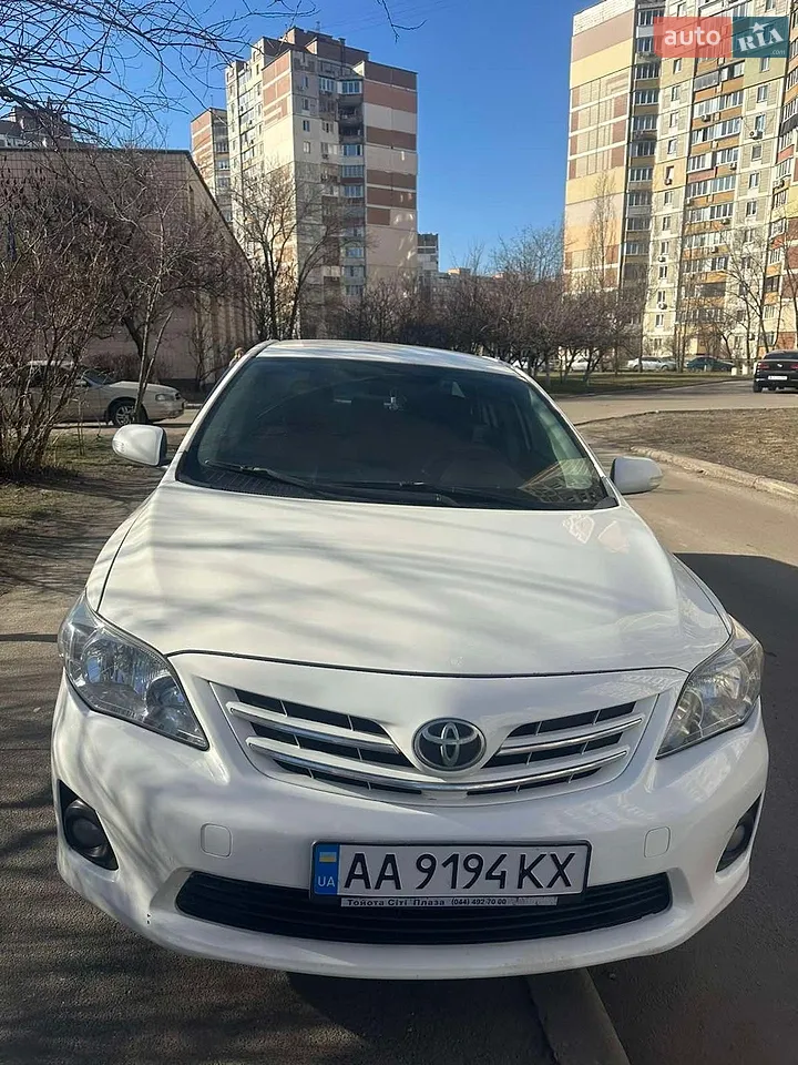 2011 Toyota Corolla - мініатюра 8