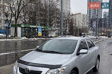 Седан Toyota Corolla 2008 в Сумах