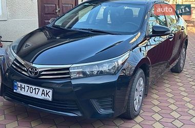 Седан Toyota Corolla 2013 в Кучургані
