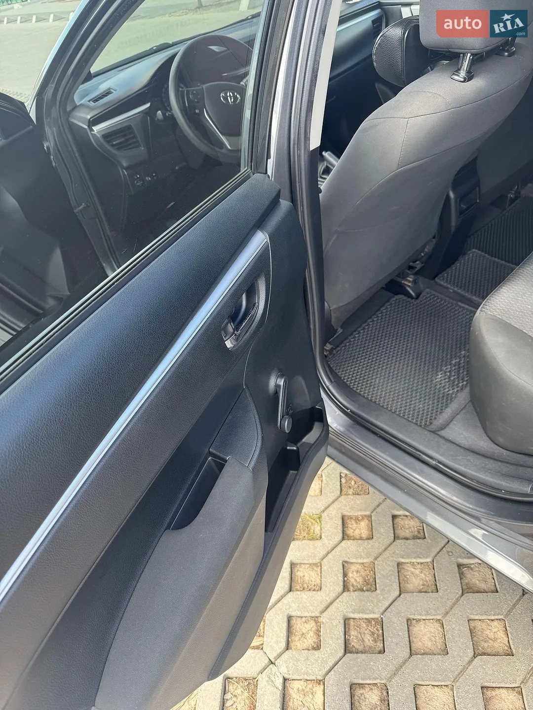 2013 Toyota Corolla - мініатюра 13