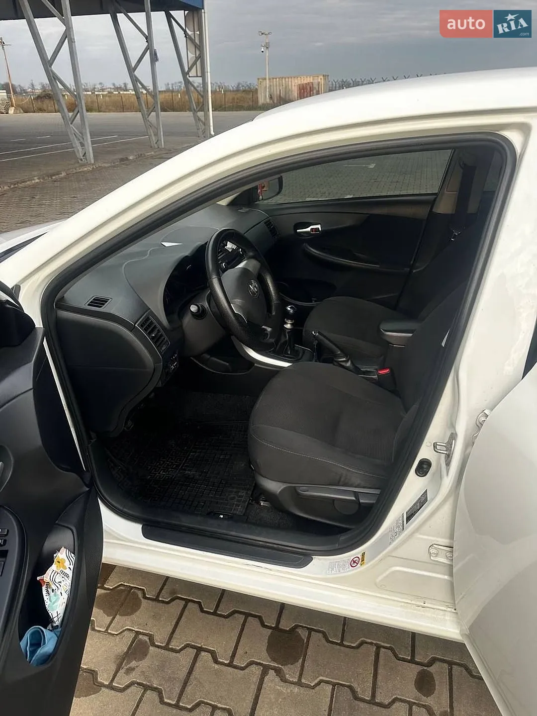 2011 Toyota Corolla - мініатюра 10