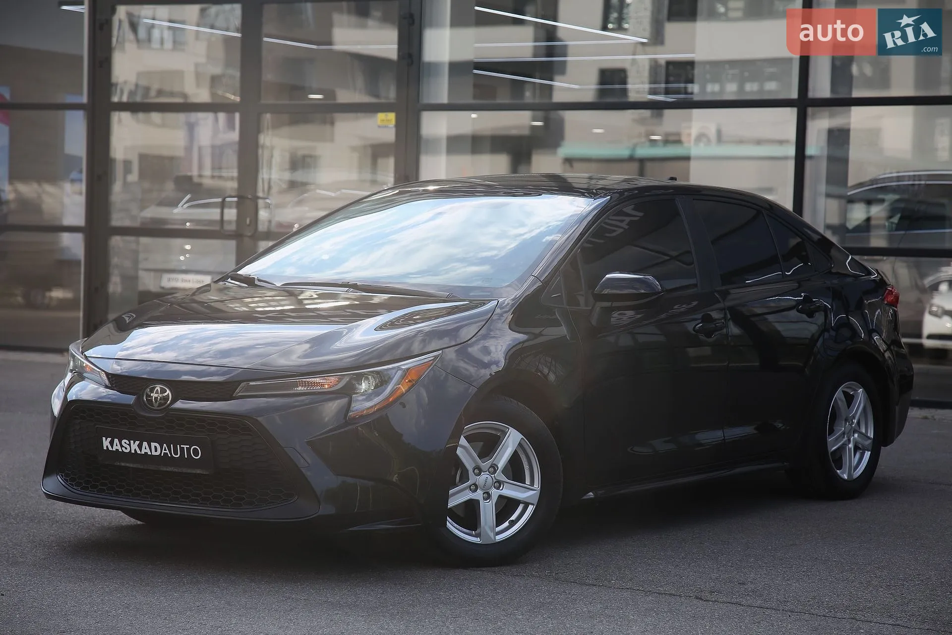 2019 Toyota Corolla - фото 1