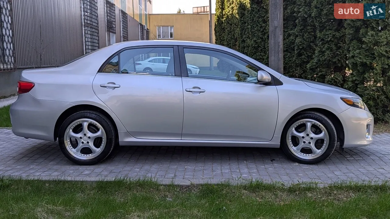 2012 Toyota Corolla - мініатюра 9