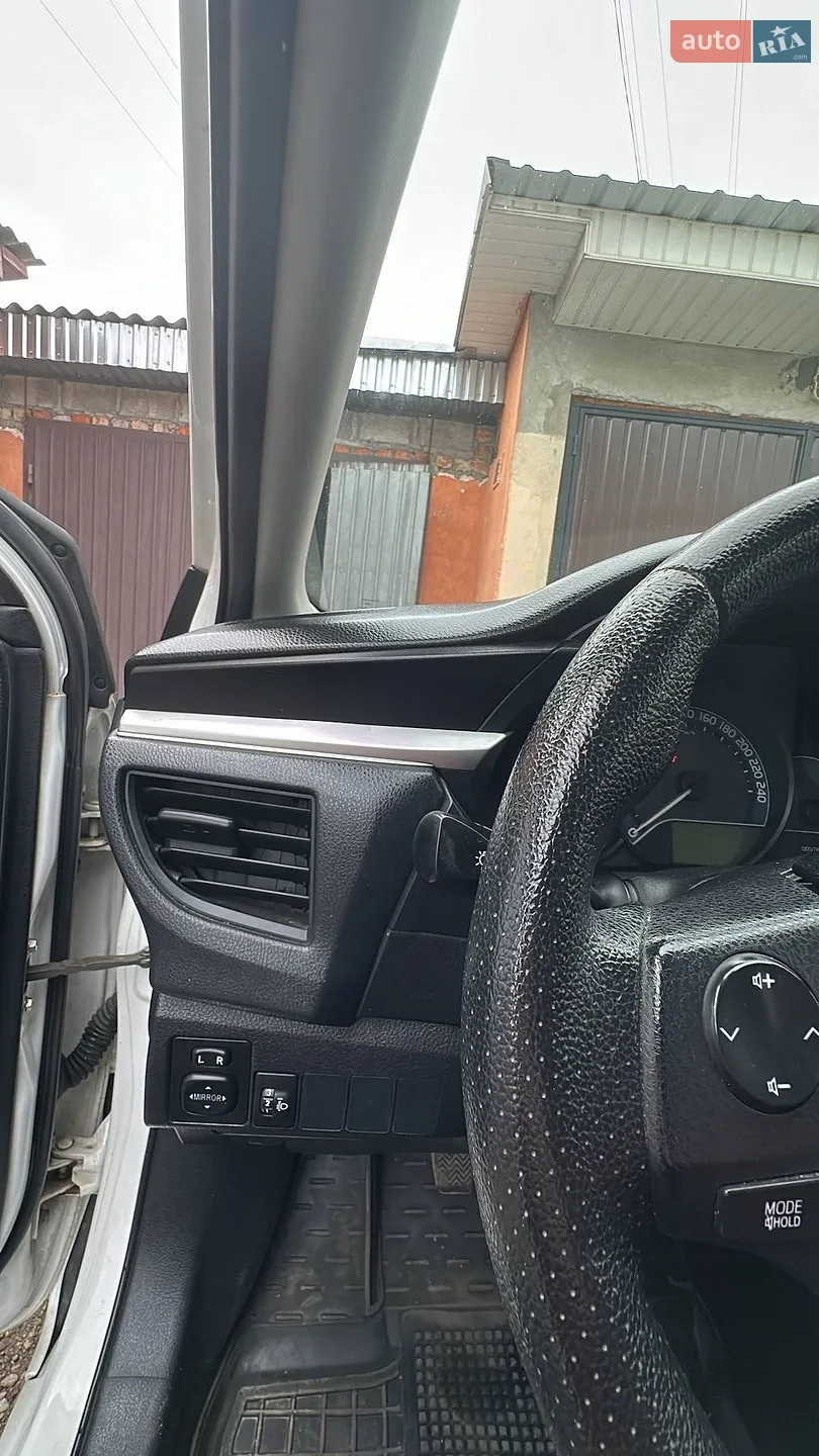 2014 Toyota Corolla - мініатюра 17