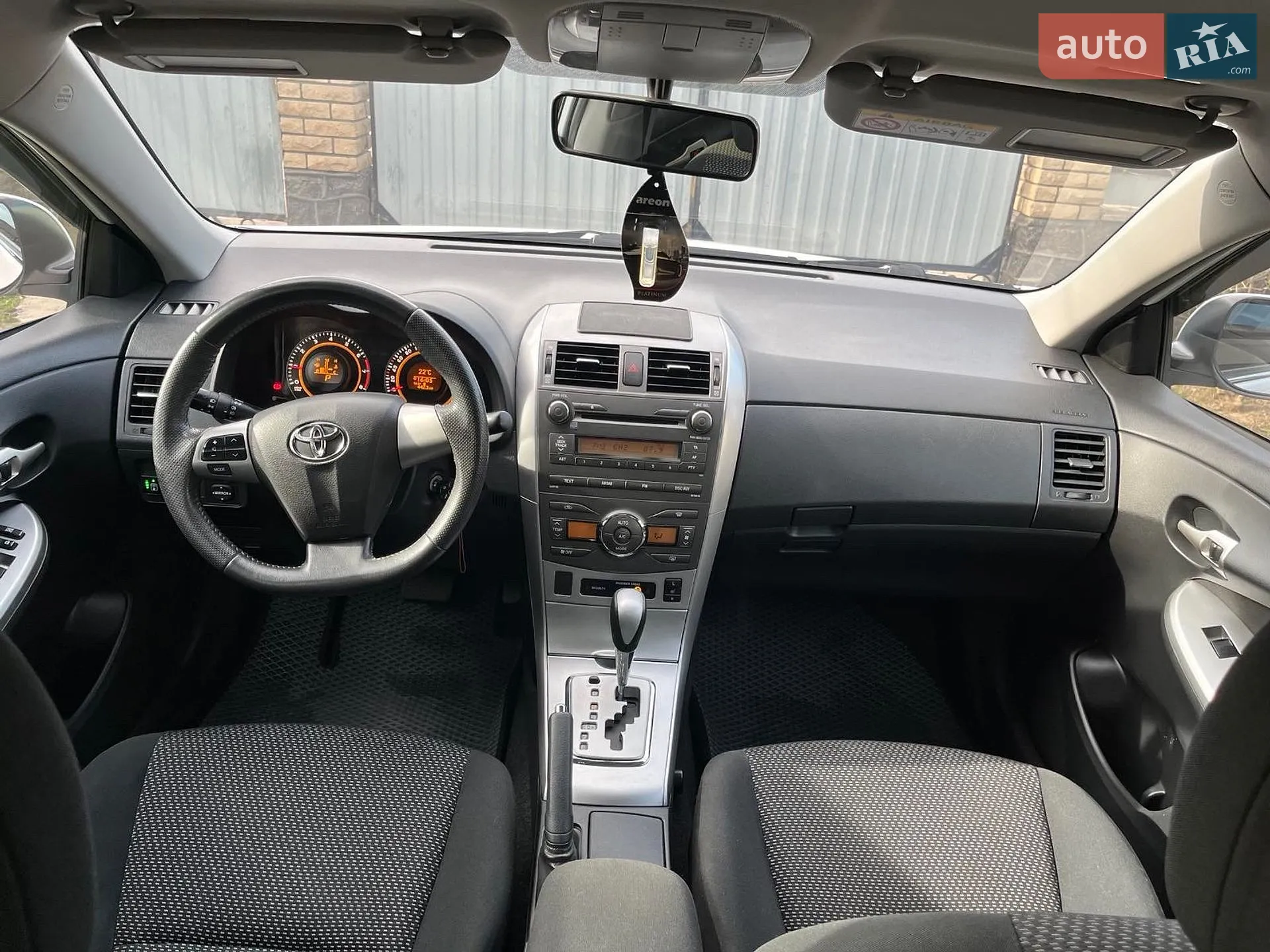 2011 Toyota Corolla - мініатюра 10
