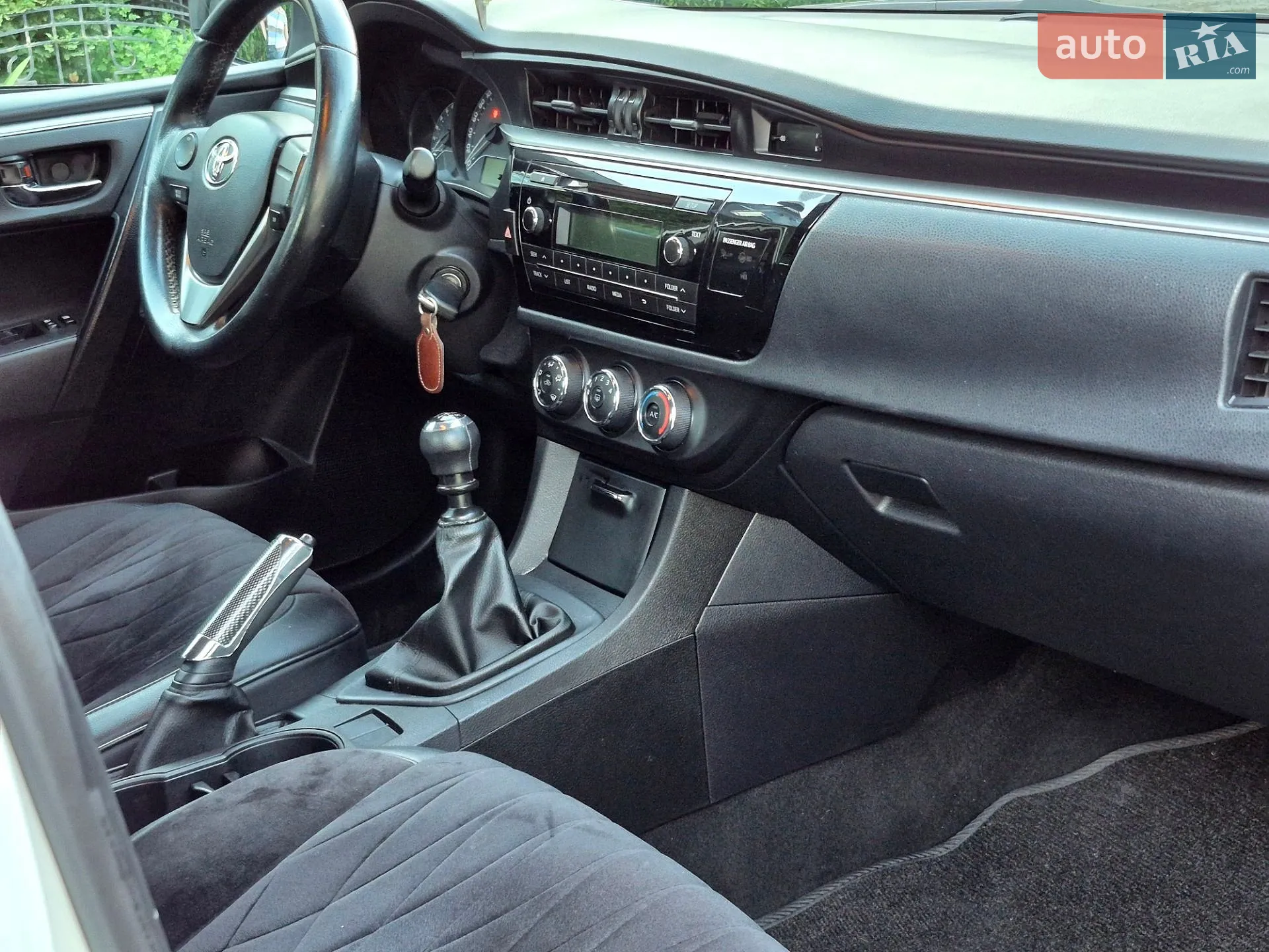 2013 Toyota Corolla - мініатюра 24