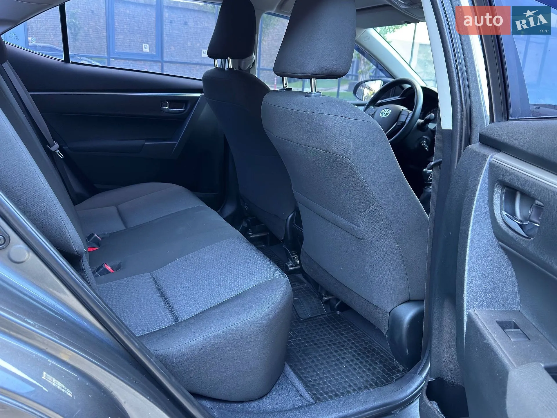 2013 Toyota Corolla - мініатюра 16