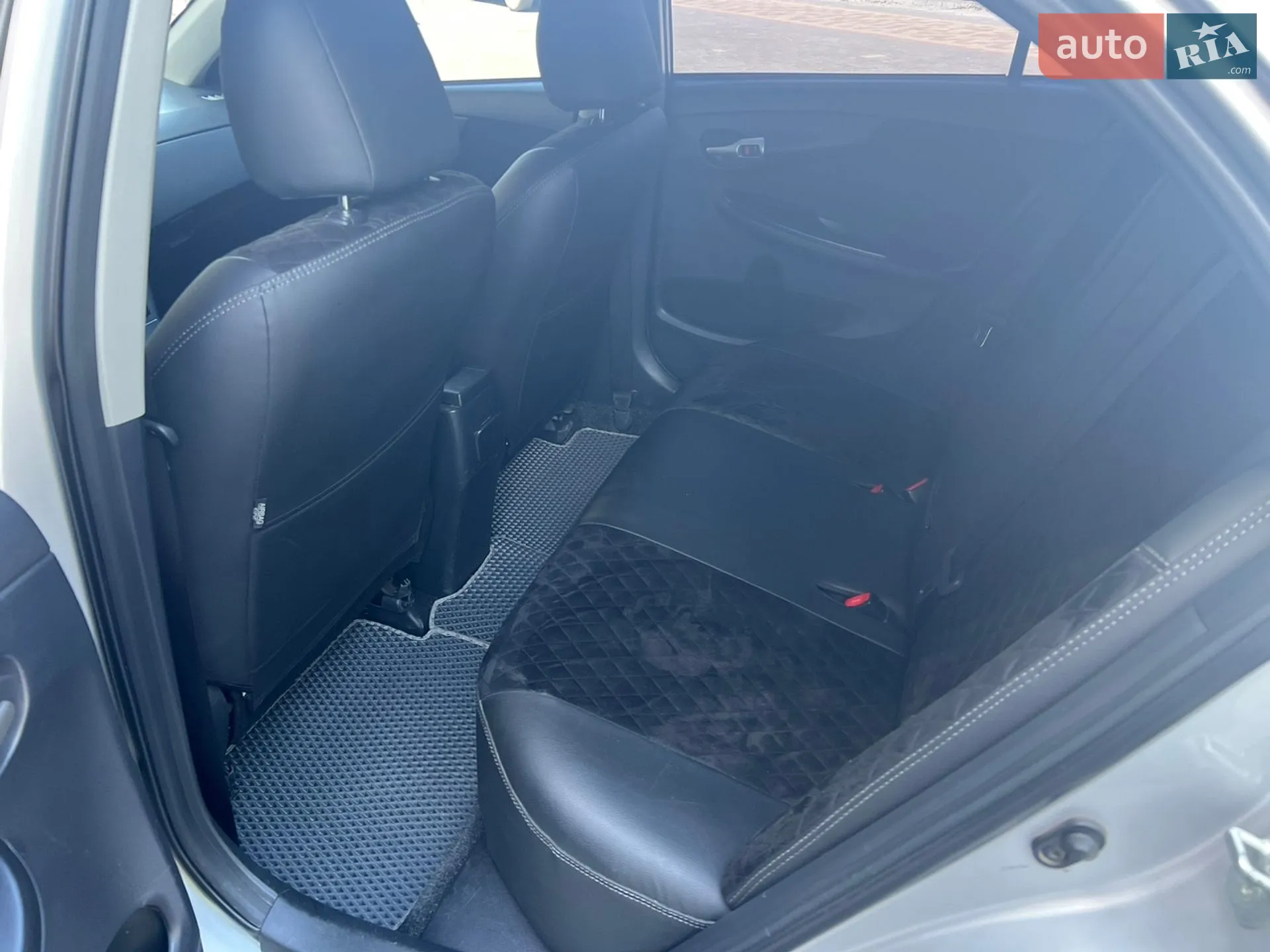 2011 Toyota Corolla - мініатюра 22