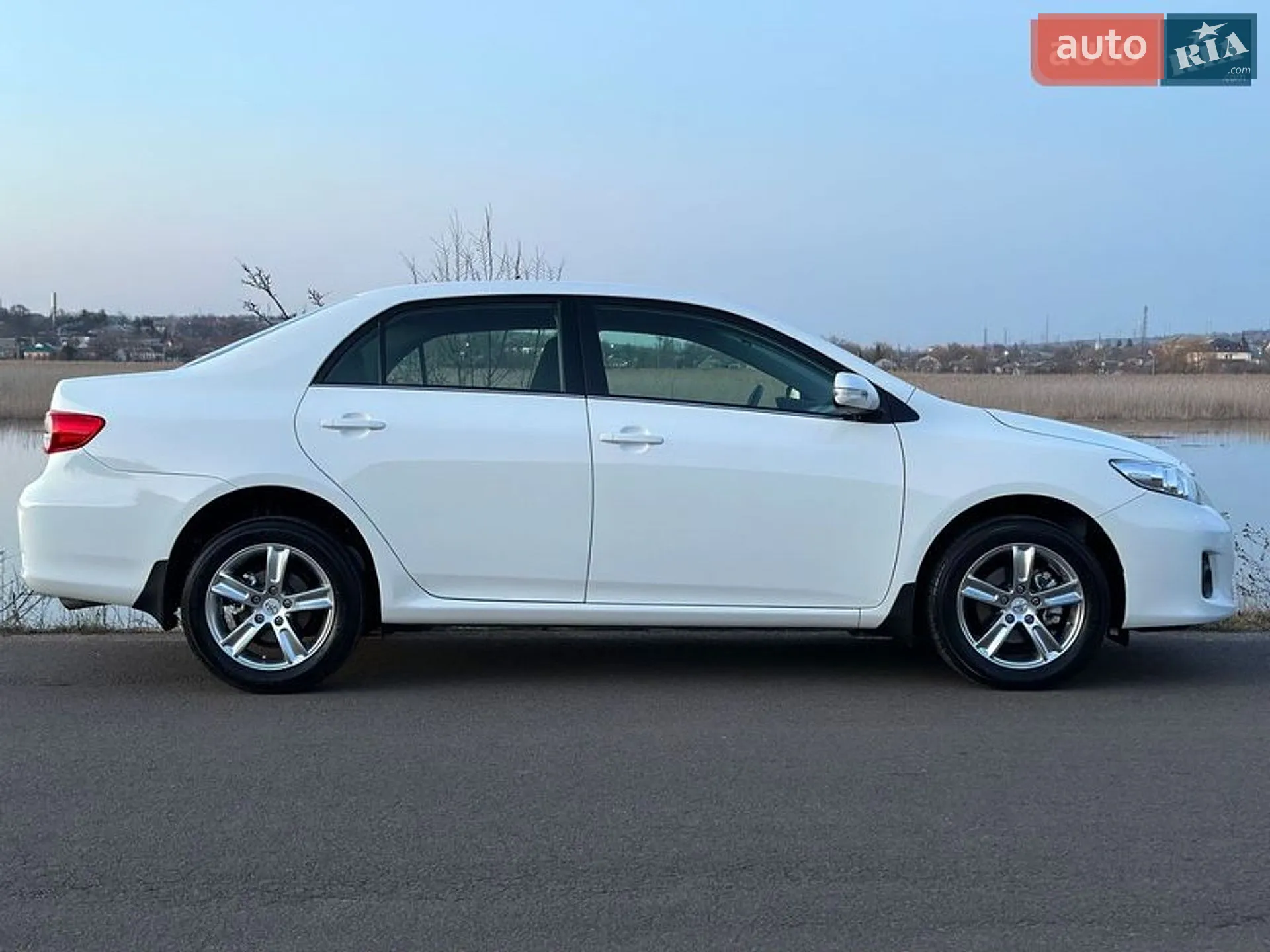 2011 Toyota Corolla - мініатюра 16