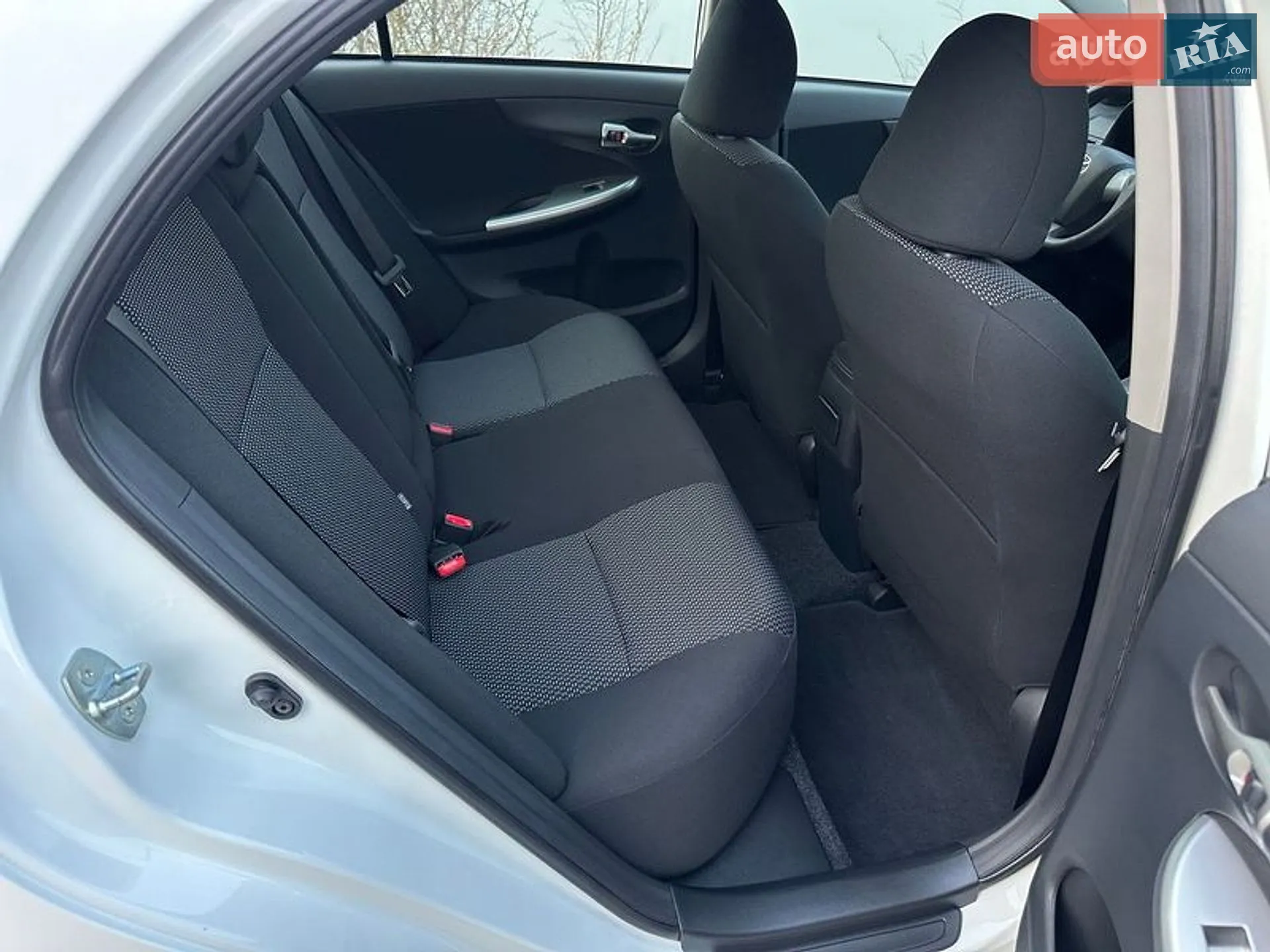 2011 Toyota Corolla - мініатюра 38