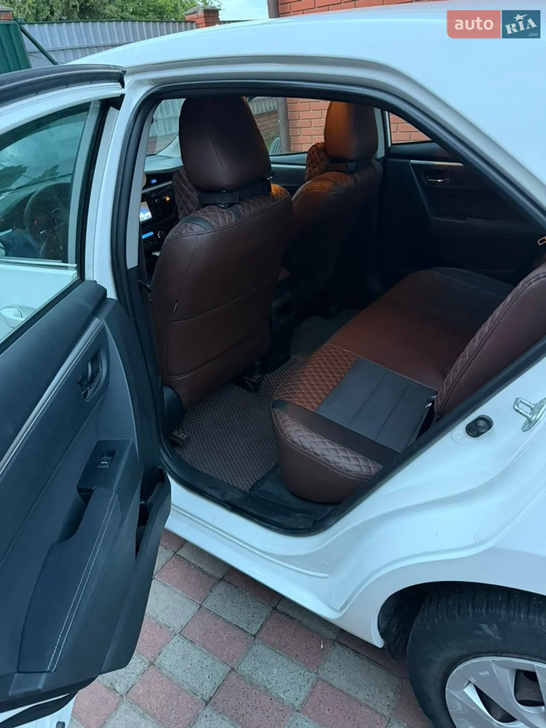 2016 Toyota Corolla - мініатюра 8