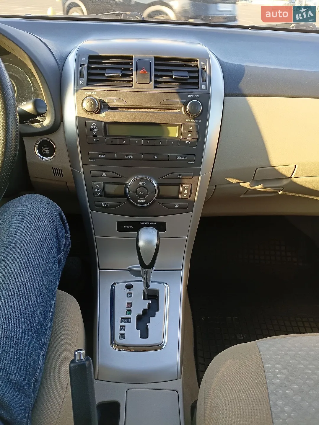 2012 Toyota Corolla - мініатюра 9