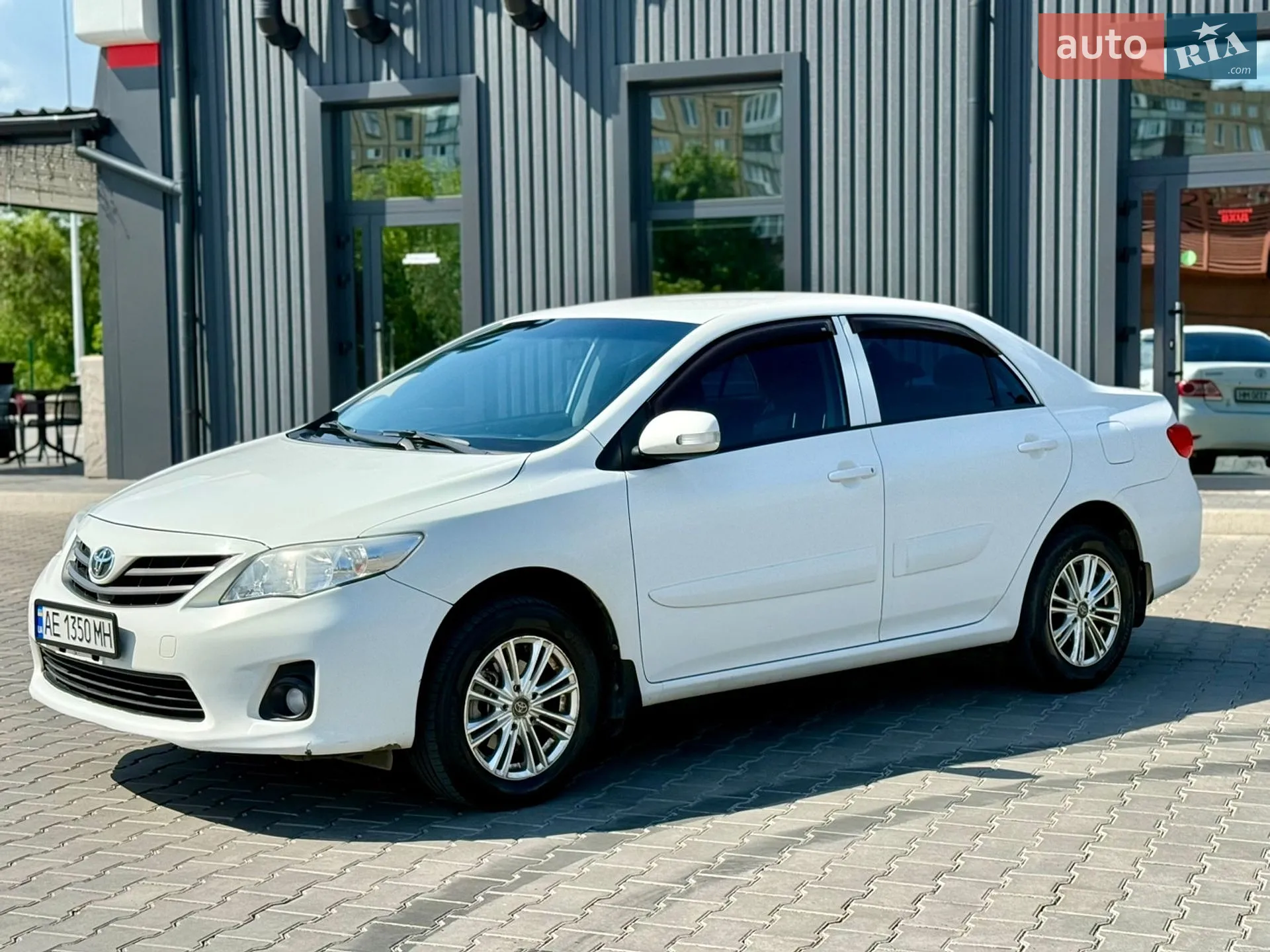 2011 Toyota Corolla - мініатюра 2