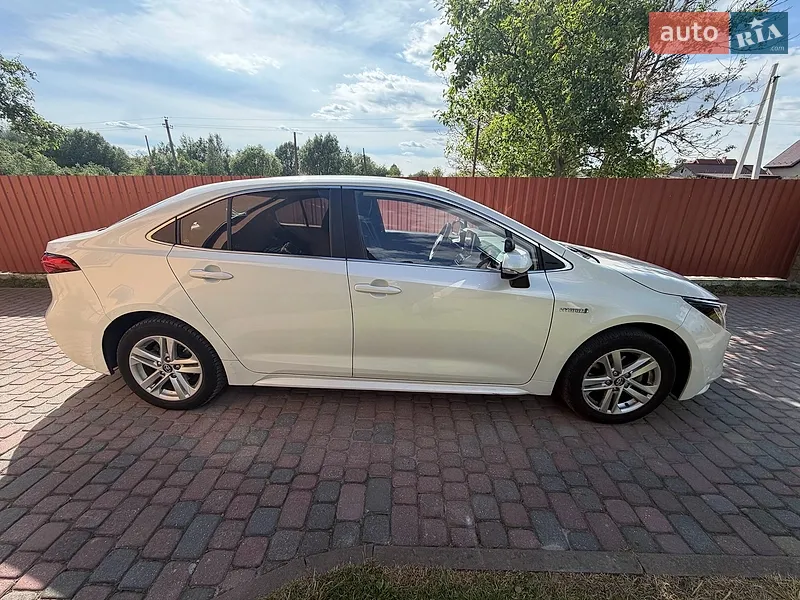 Toyota Corolla 2020 VIN LVGB4B9E6LG043001 фото оголошення 3 з 41