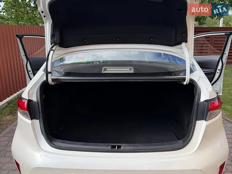 Toyota Corolla 2020 VIN LVGB4B9E6LG043001 фото оголошення 8 з 41