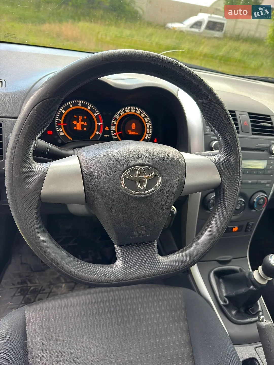 2010 Toyota Corolla - мініатюра 16