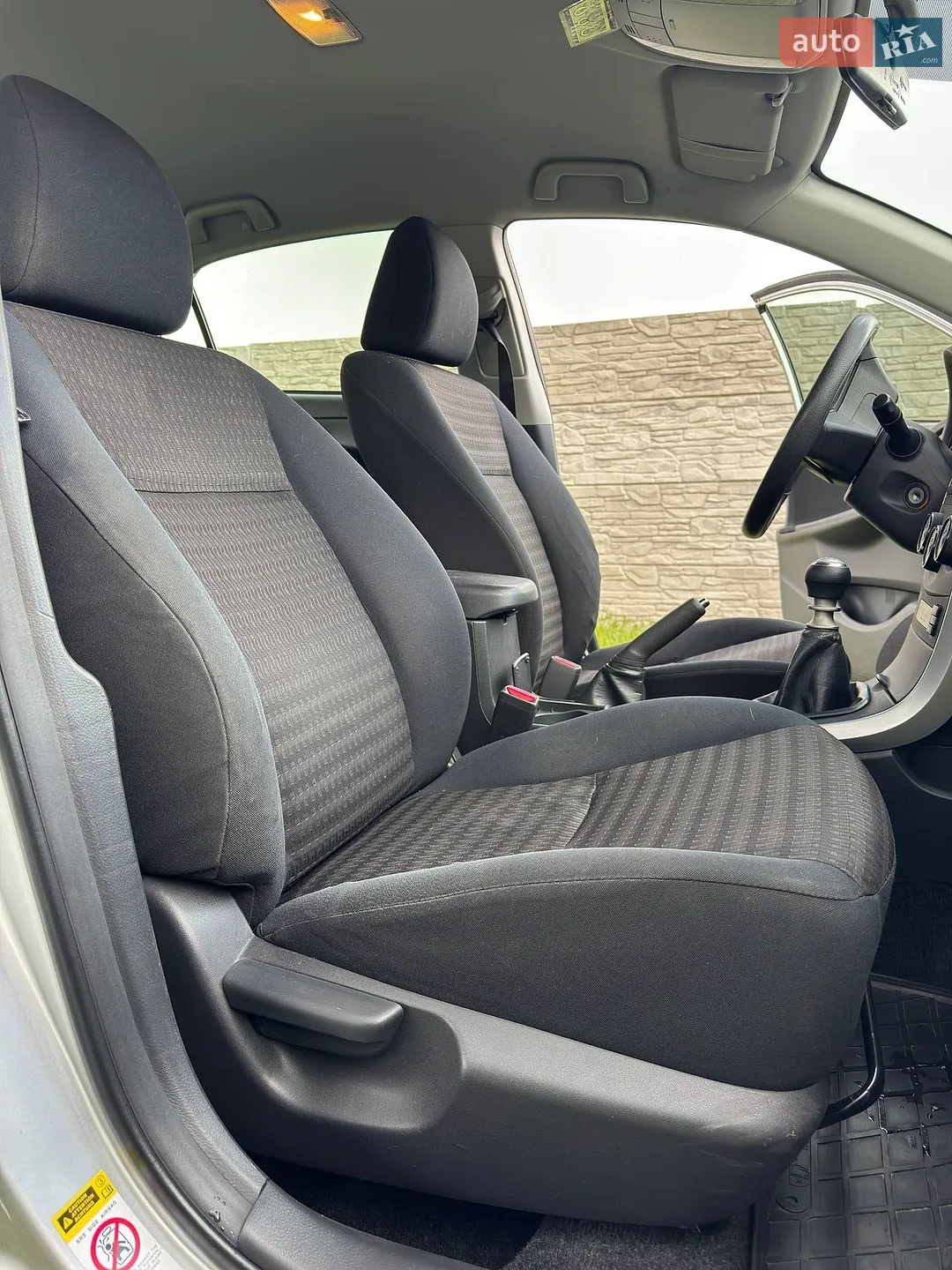2010 Toyota Corolla - мініатюра 23