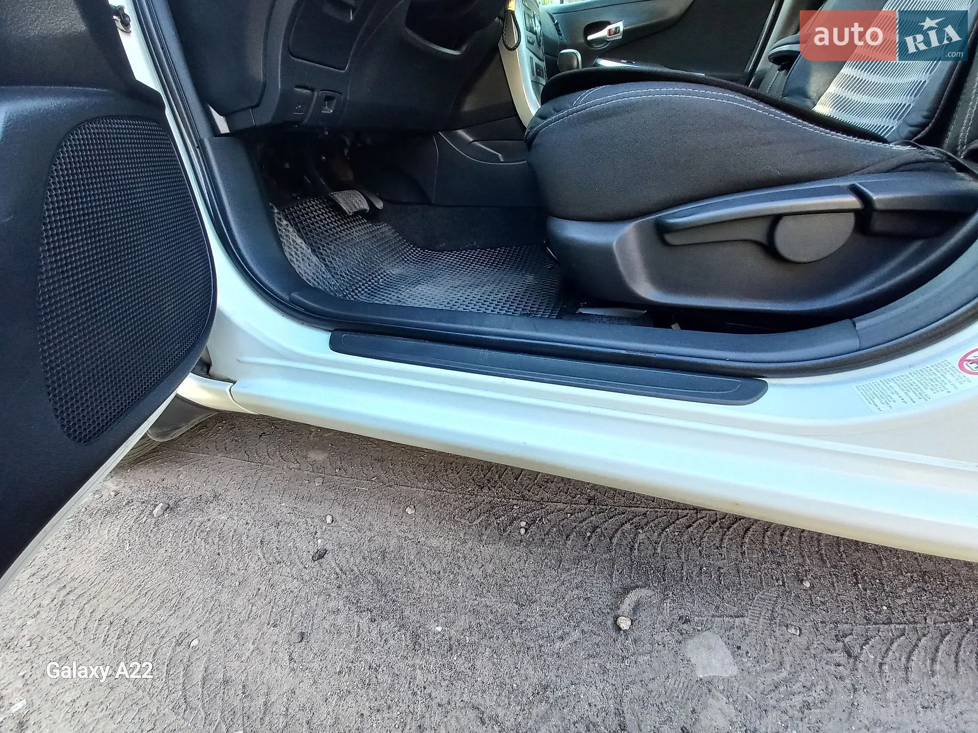 2011 Toyota Corolla - мініатюра 7