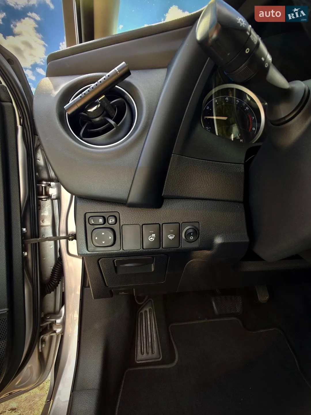 2017 Toyota Corolla - мініатюра 24