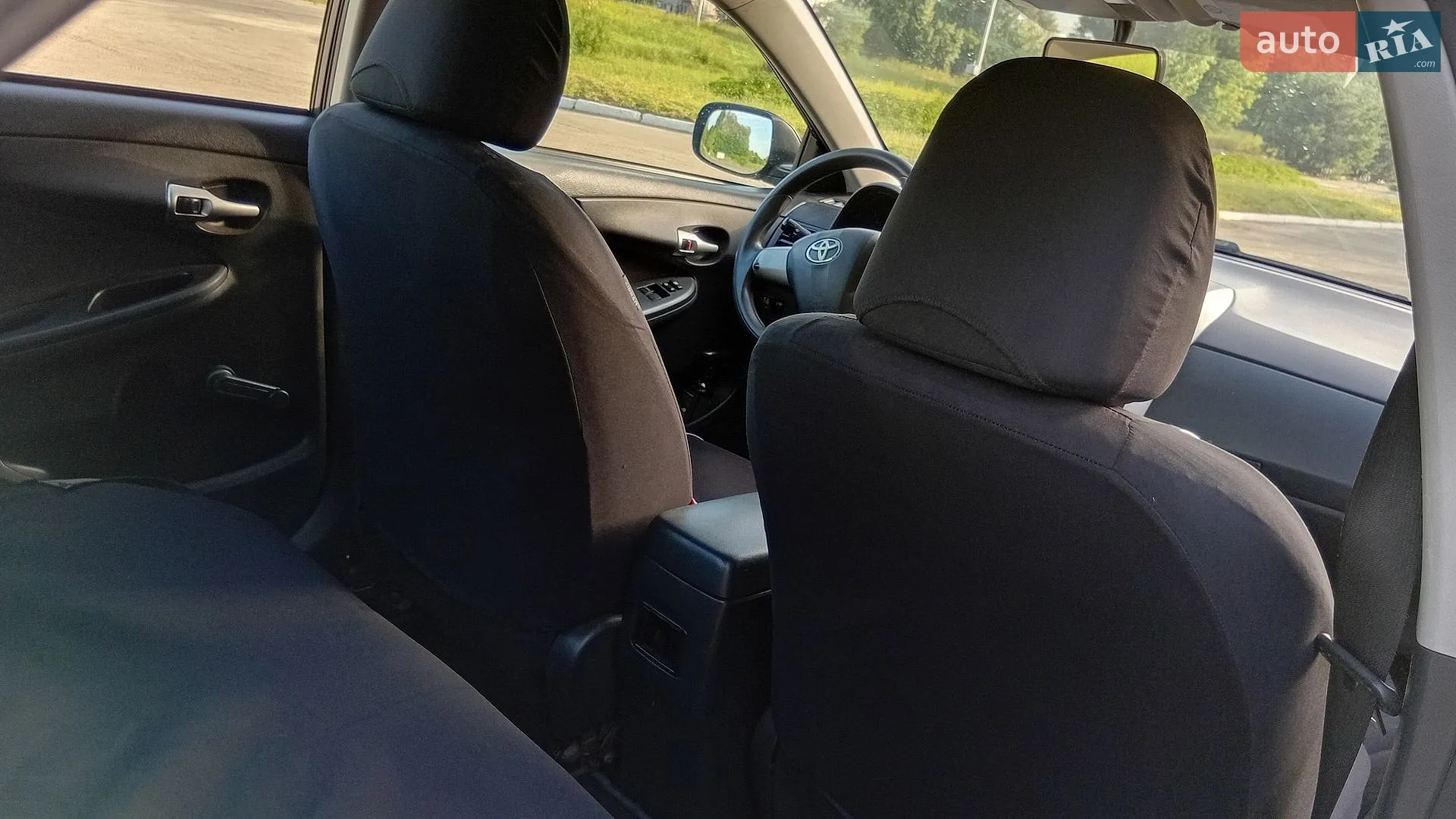 2010 Toyota Corolla - мініатюра 8