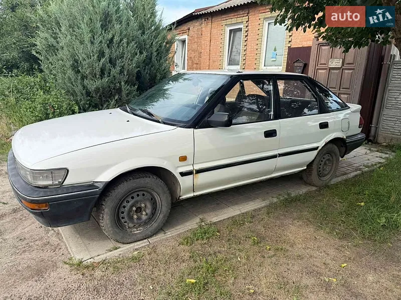 Toyota Corolla 1990