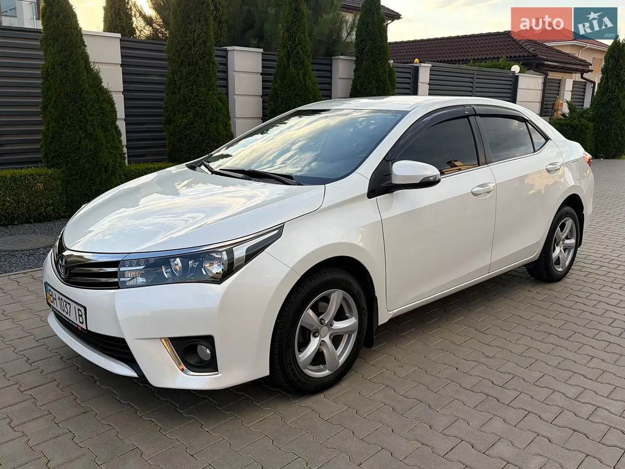 2013 Toyota Corolla - мініатюра 28