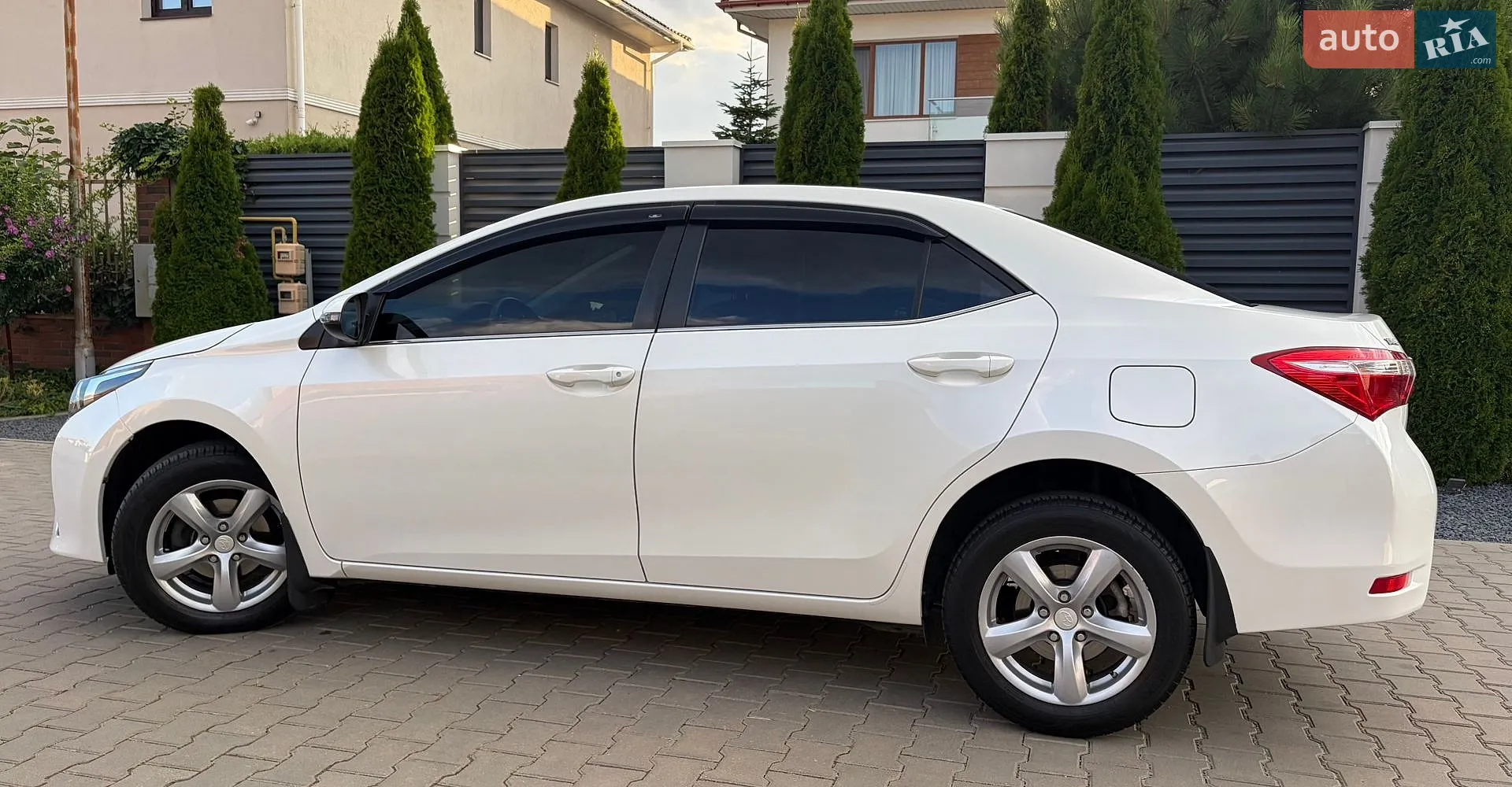 2013 Toyota Corolla - мініатюра 21