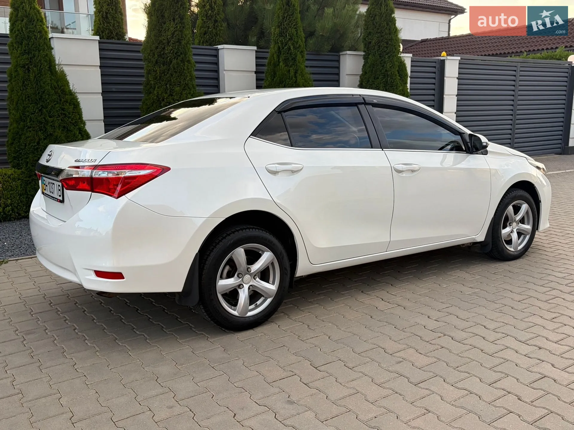 2013 Toyota Corolla - мініатюра 32