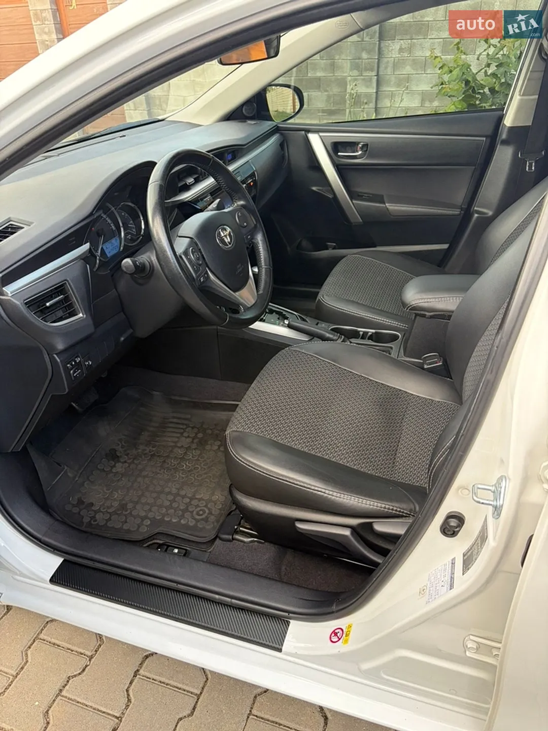 2013 Toyota Corolla - мініатюра 38