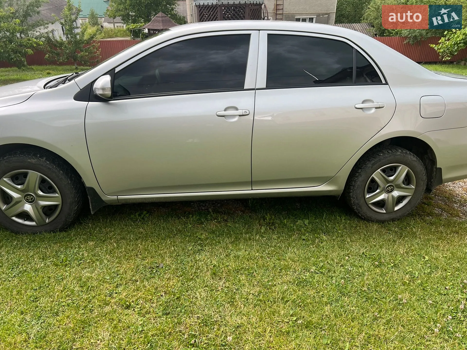 2010 Toyota Corolla - мініатюра 3
