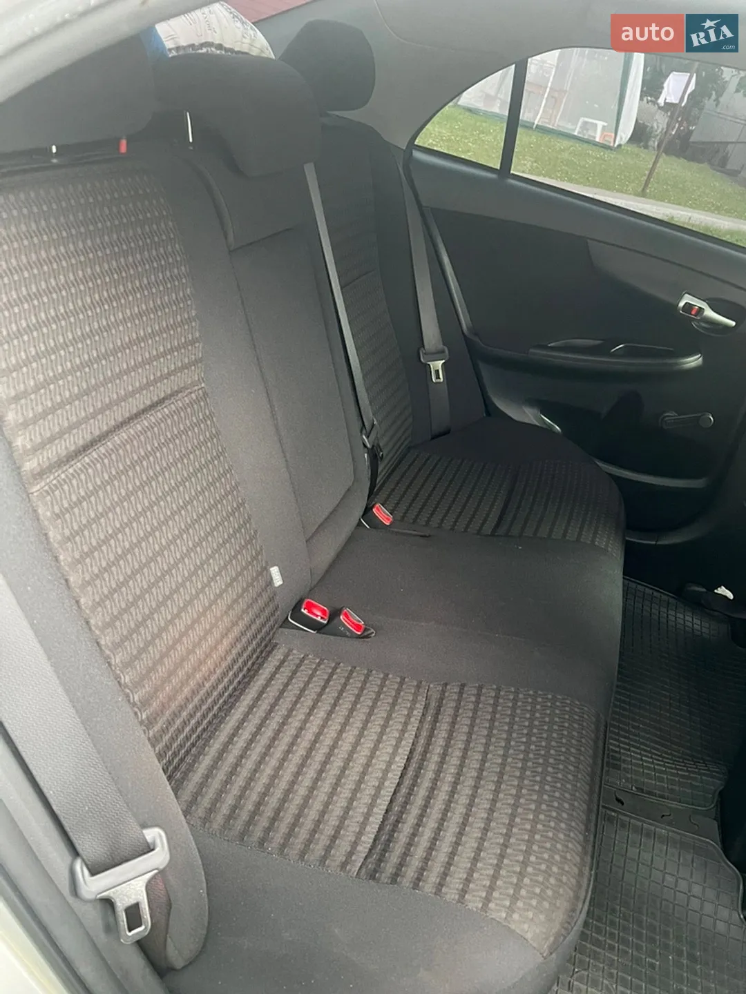 2010 Toyota Corolla - мініатюра 7