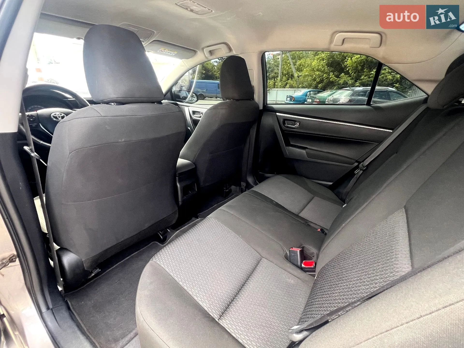 2013 Toyota Corolla - мініатюра 32
