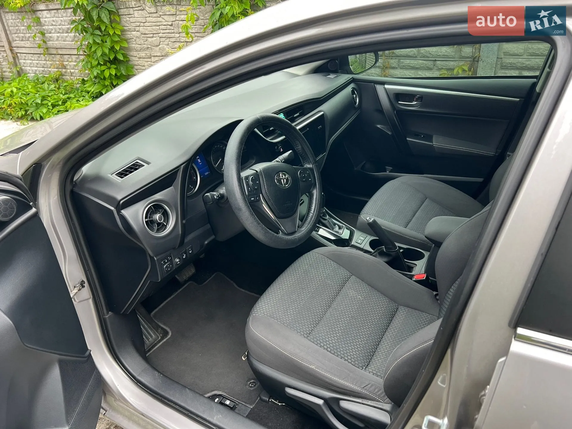 2017 Toyota Corolla - мініатюра 4