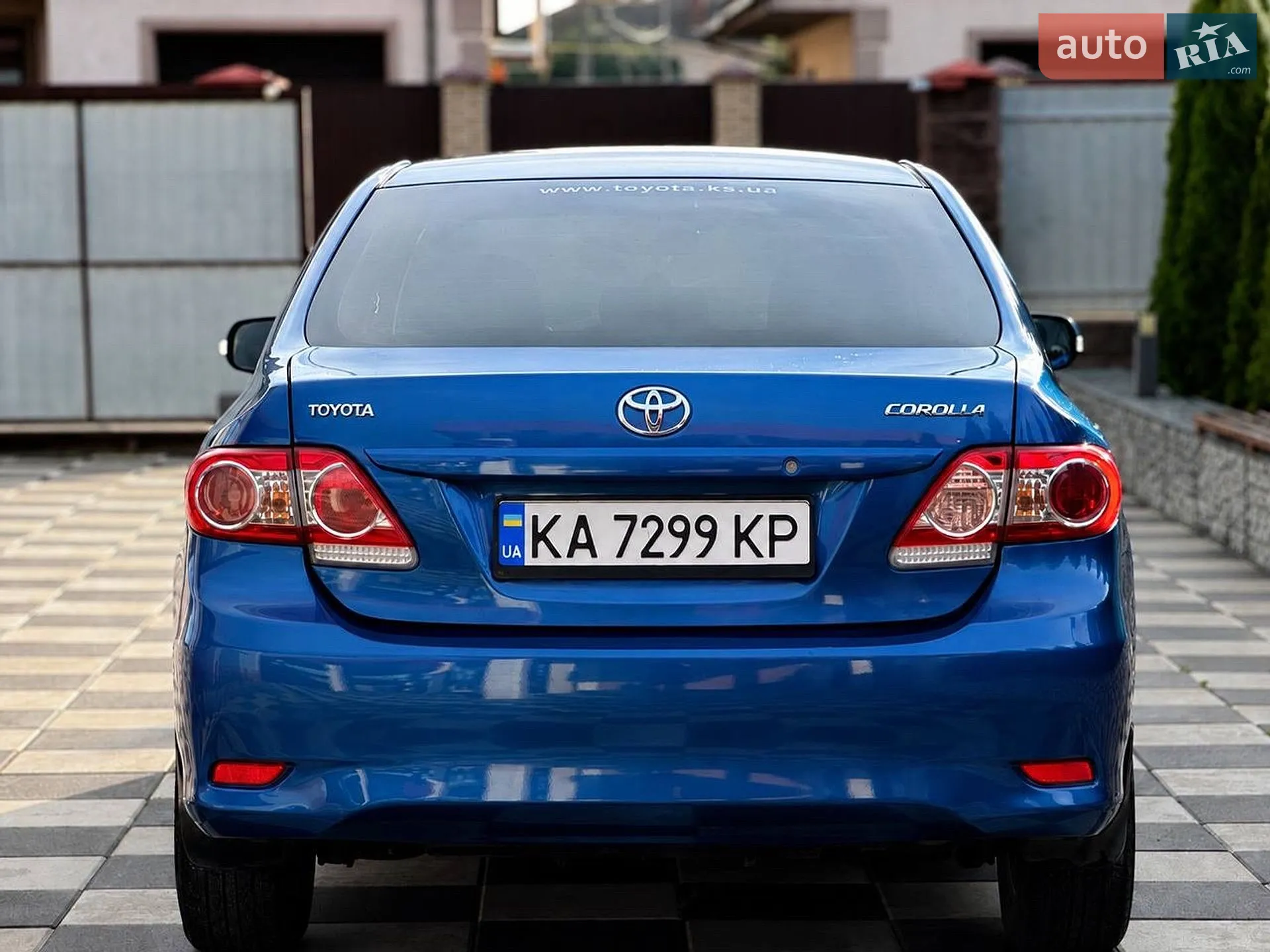 2010 Toyota Corolla - мініатюра 6