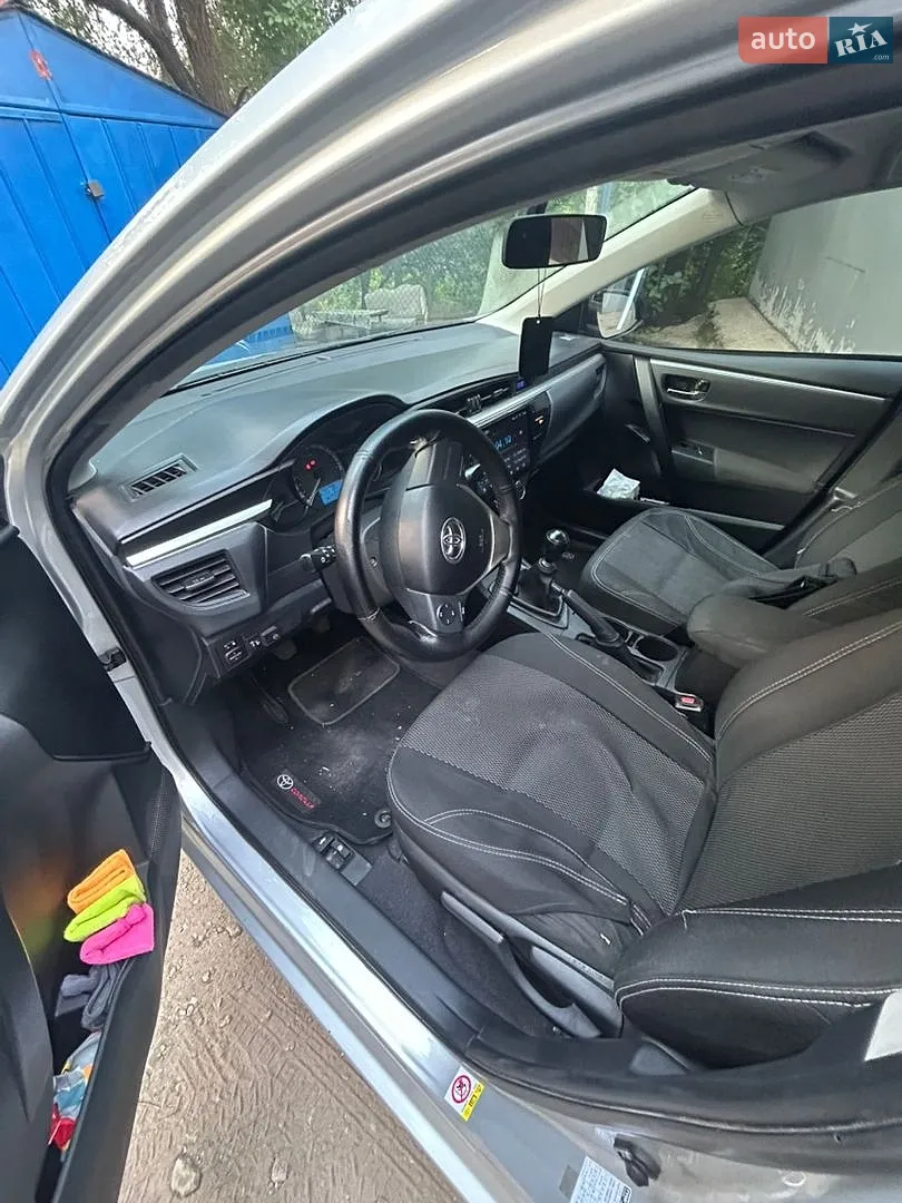 2013 Toyota Corolla - мініатюра 2