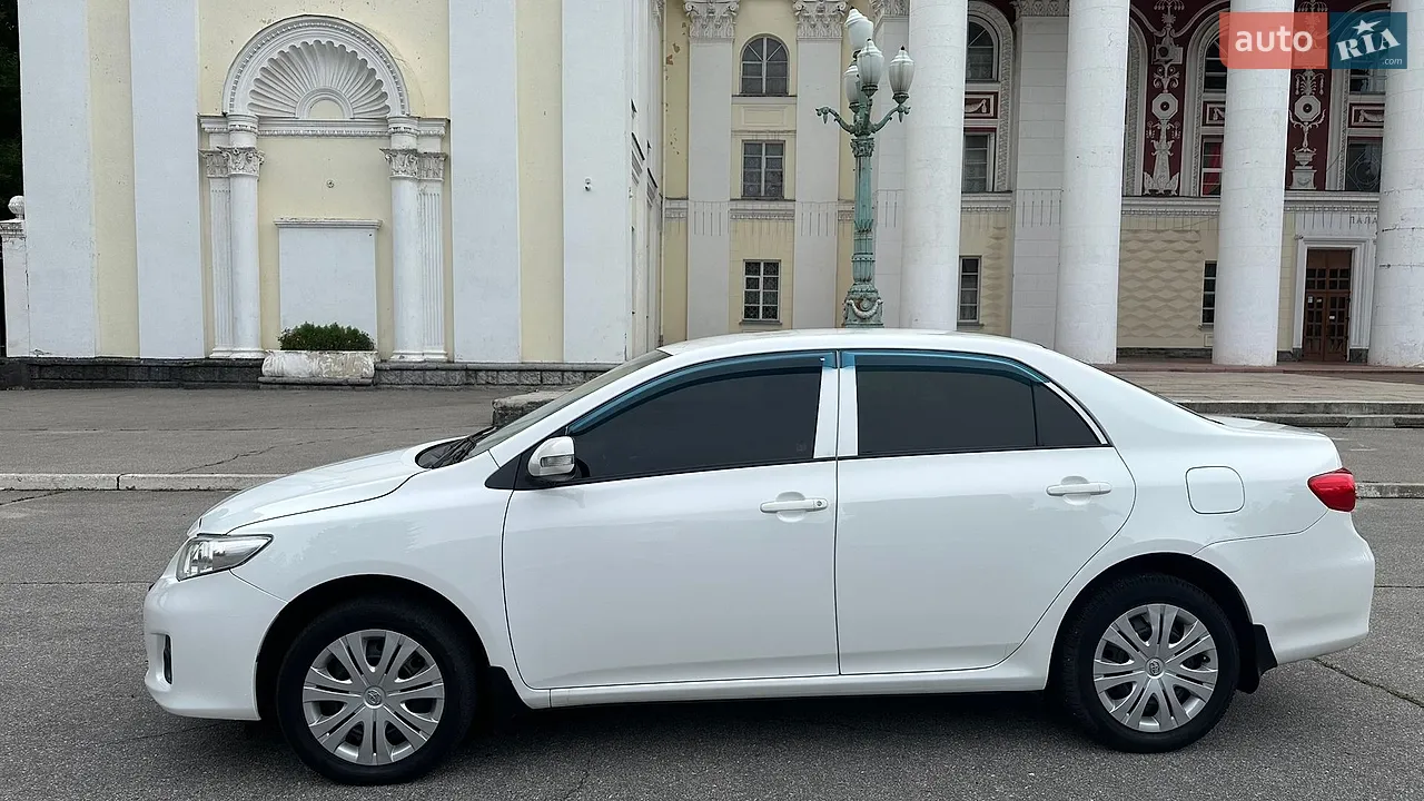 2011 Toyota Corolla - мініатюра 28