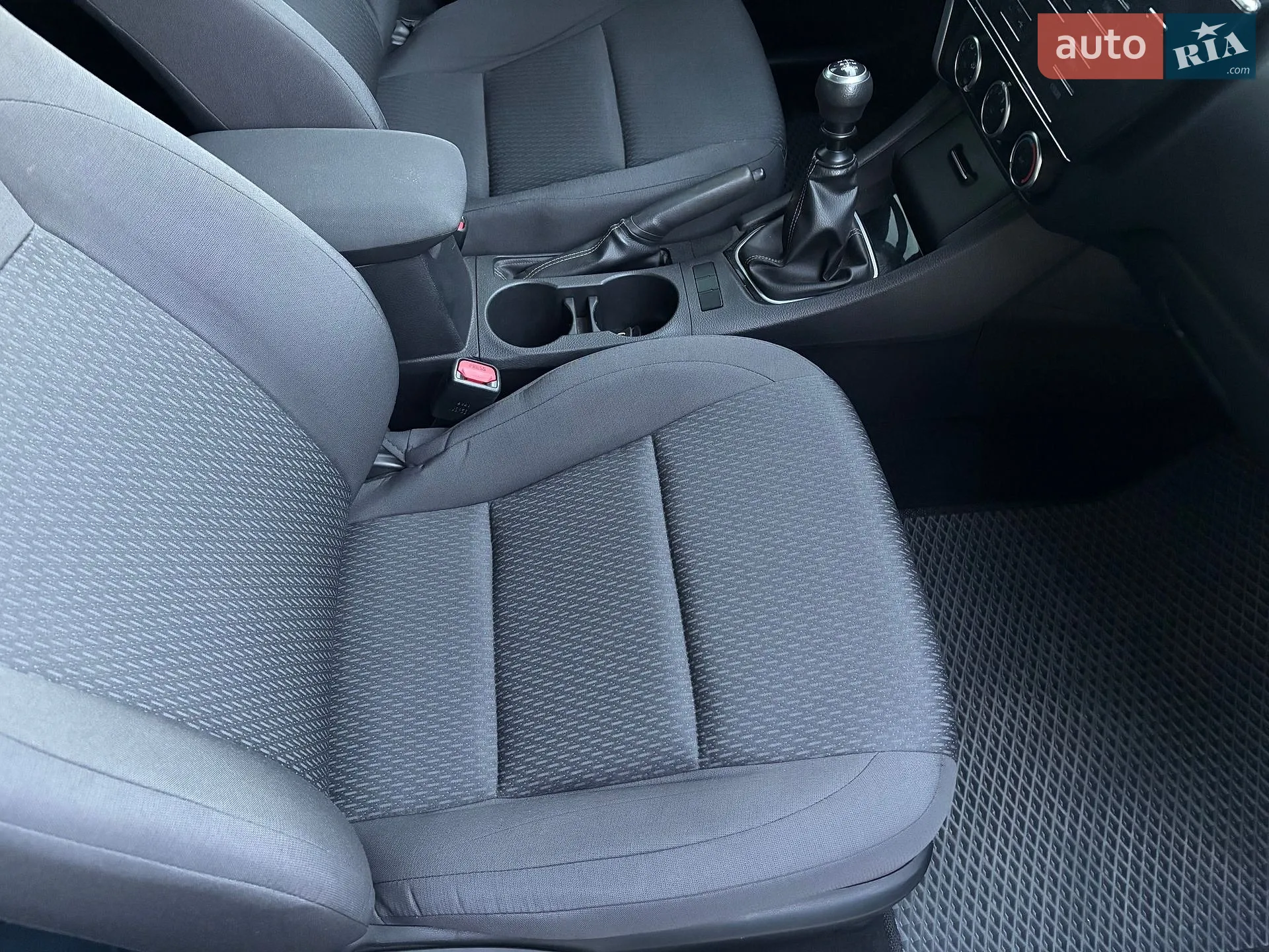 2017 Toyota Corolla - мініатюра 12