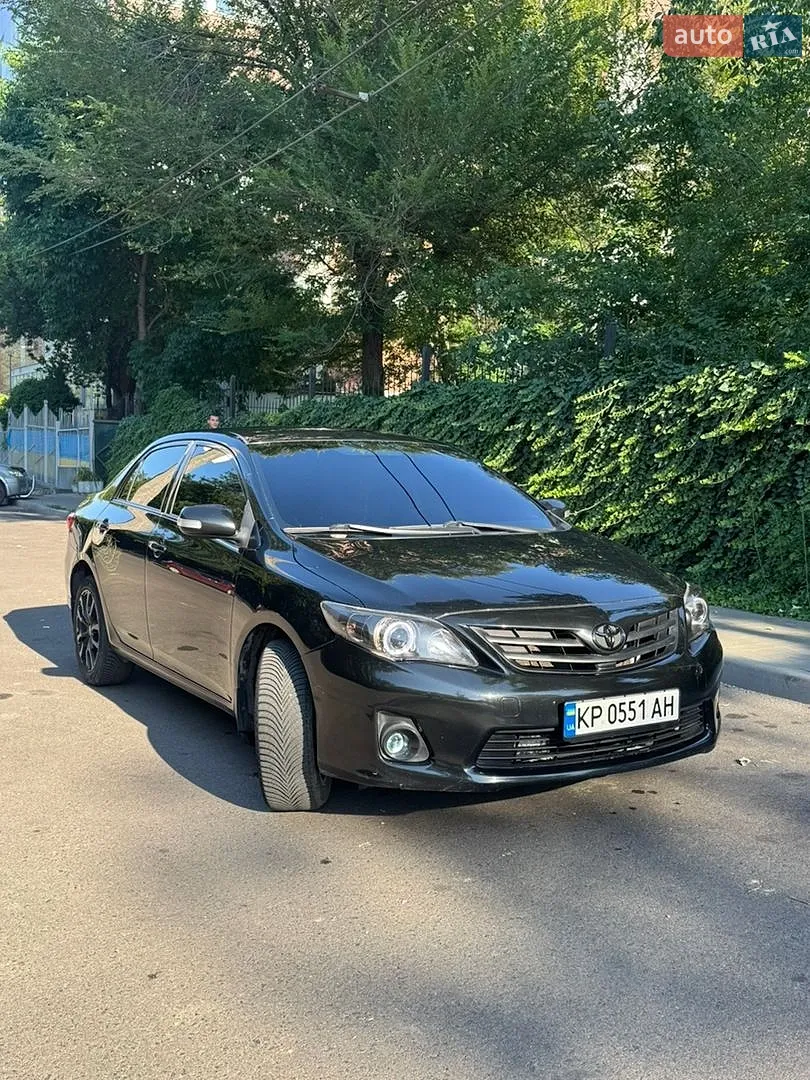 2011 Toyota Corolla - фото 1