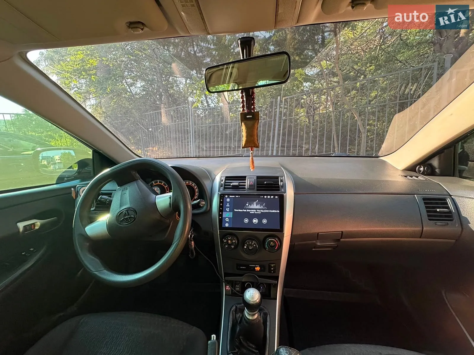 2011 Toyota Corolla - мініатюра 8