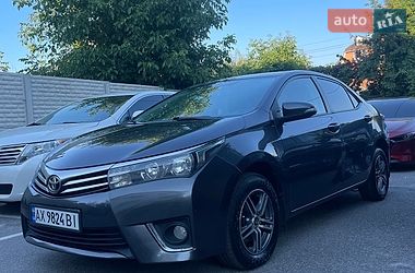 Седан Toyota Corolla 2013 в Харькове