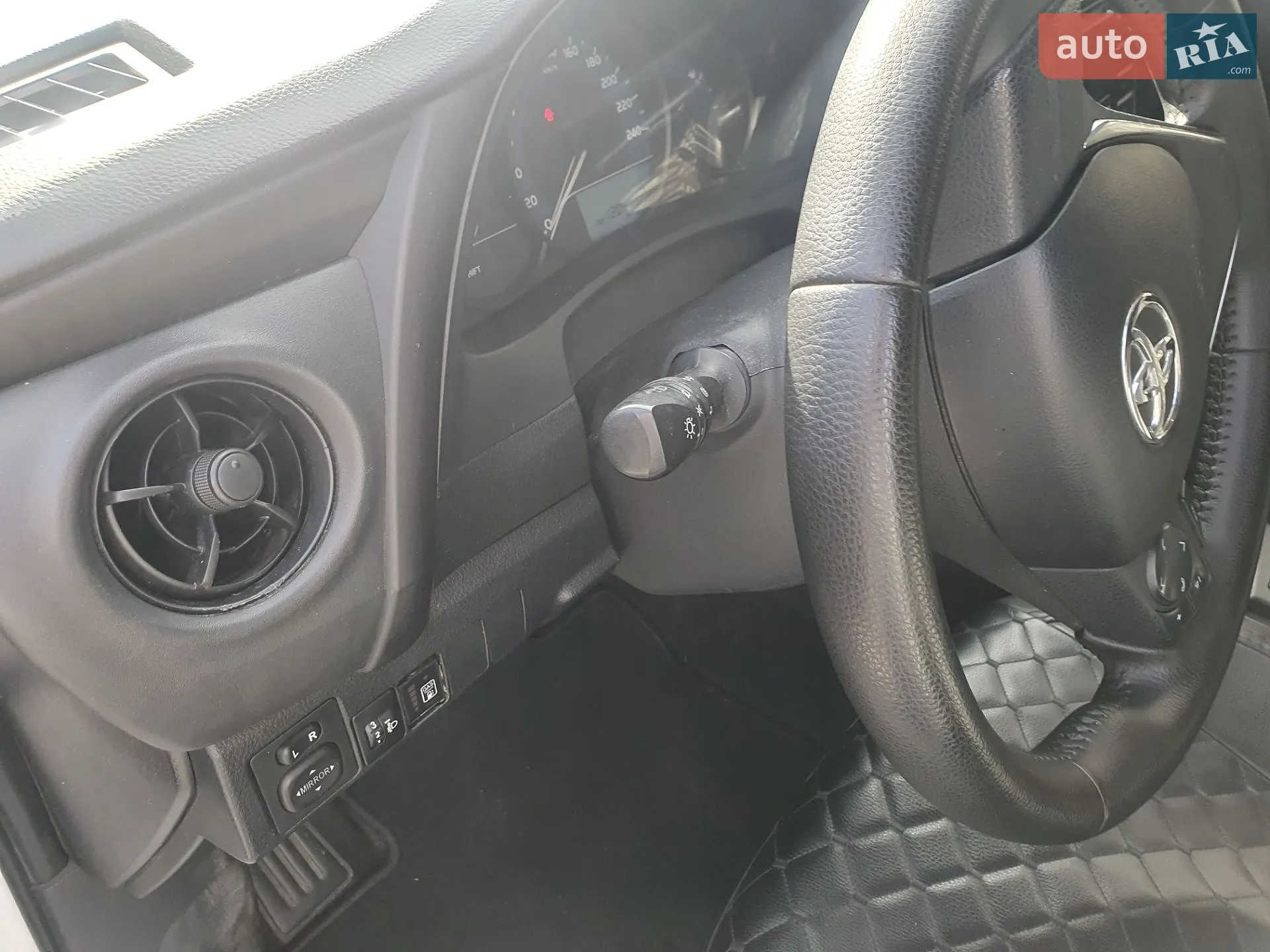 2018 Toyota Corolla - мініатюра 6