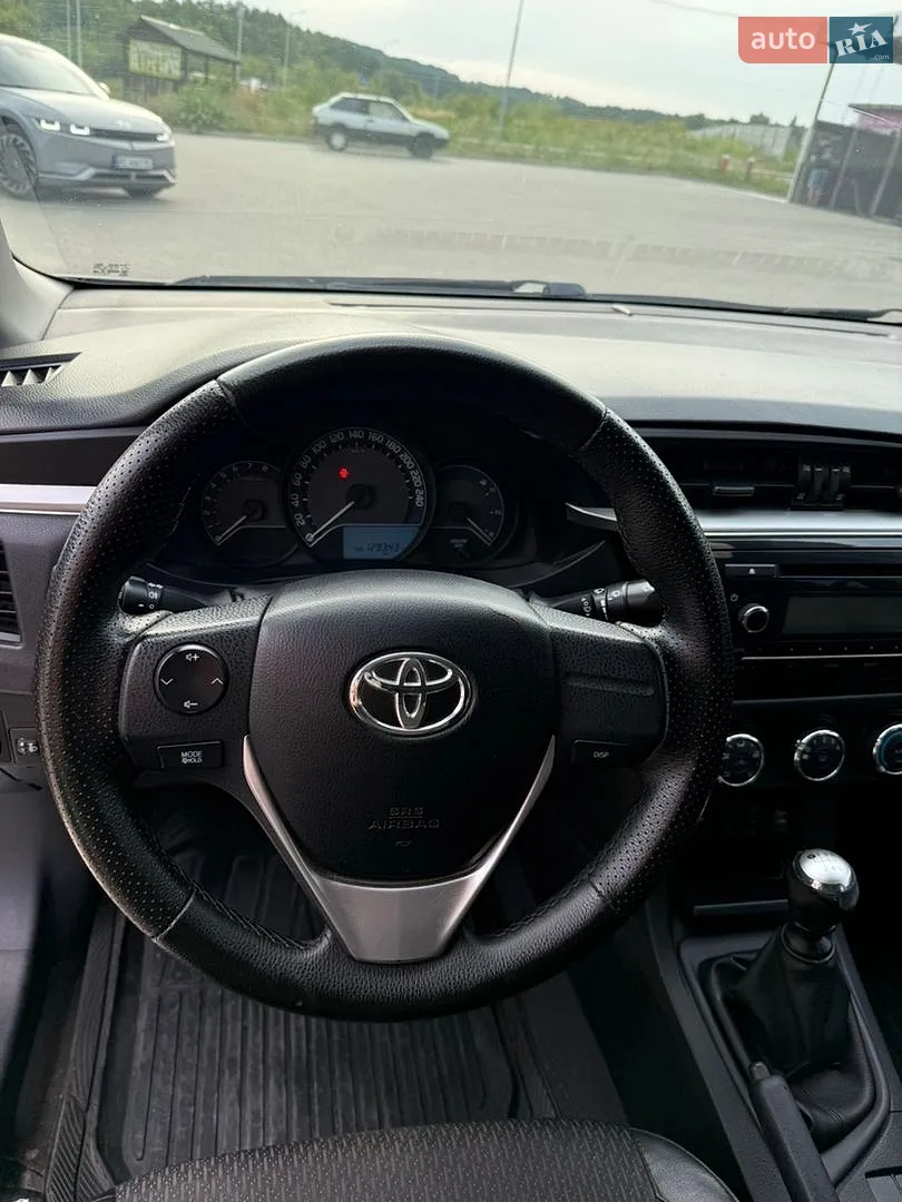 2013 Toyota Corolla - мініатюра 14