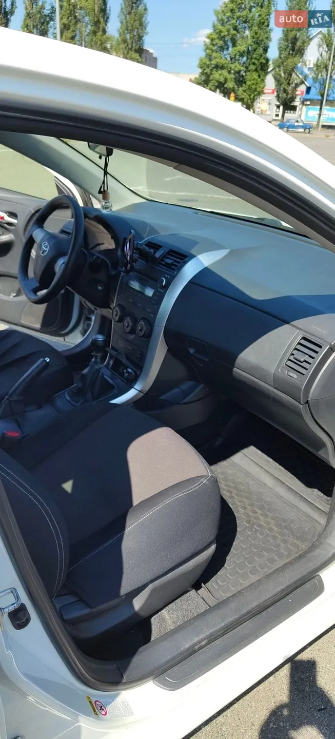 2012 Toyota Corolla - мініатюра 18