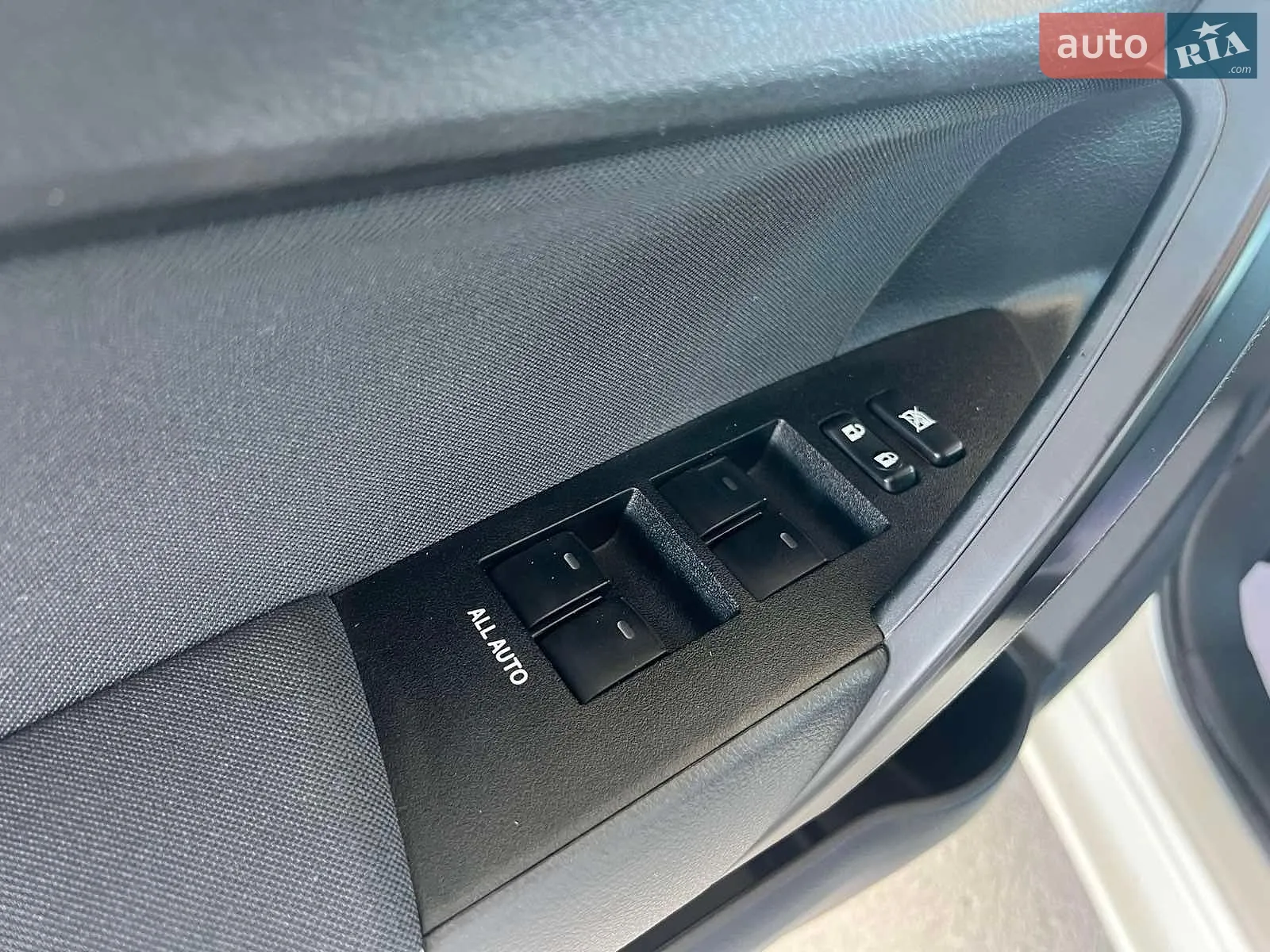 2018 Toyota Corolla - мініатюра 24