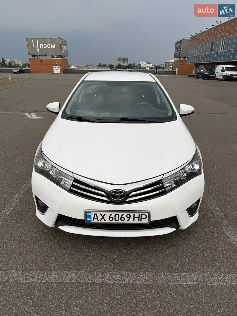 2013 Toyota Corolla - мініатюра 3