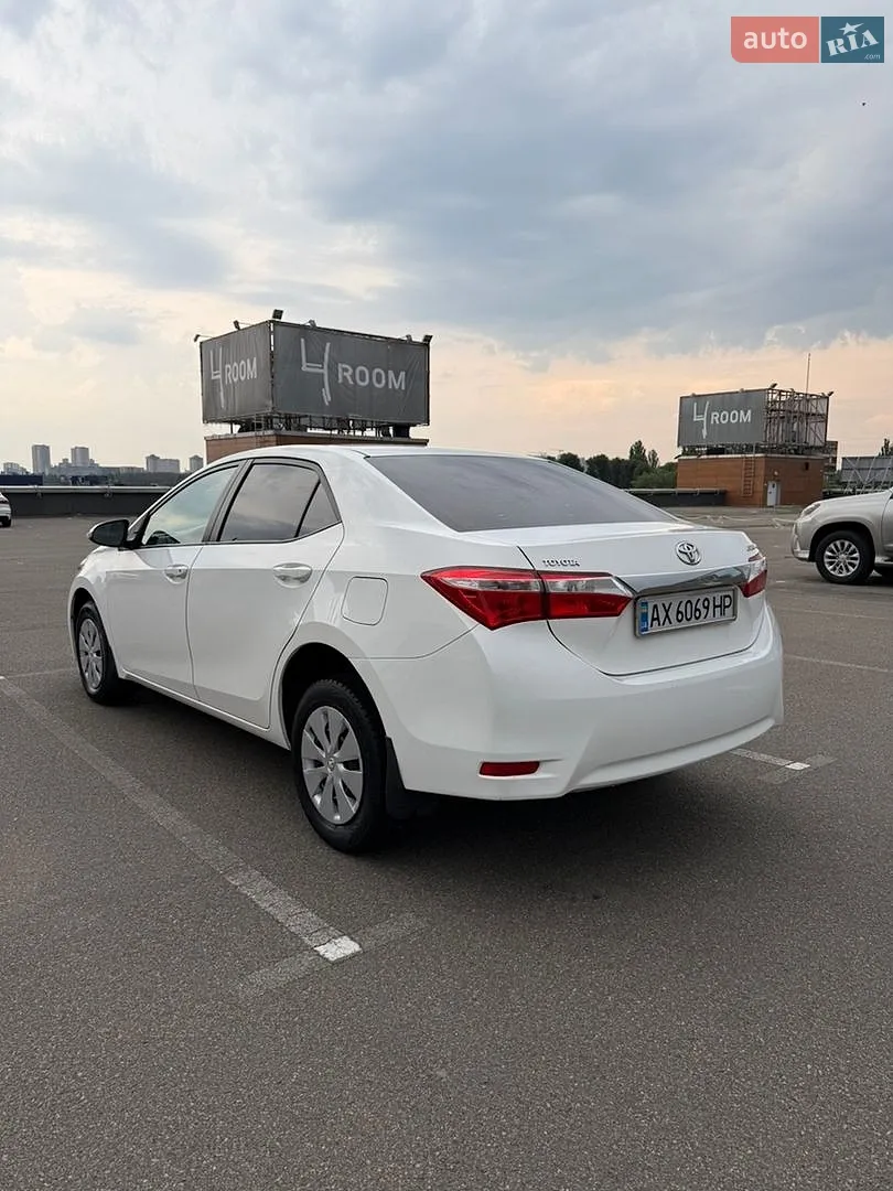 2013 Toyota Corolla - мініатюра 7
