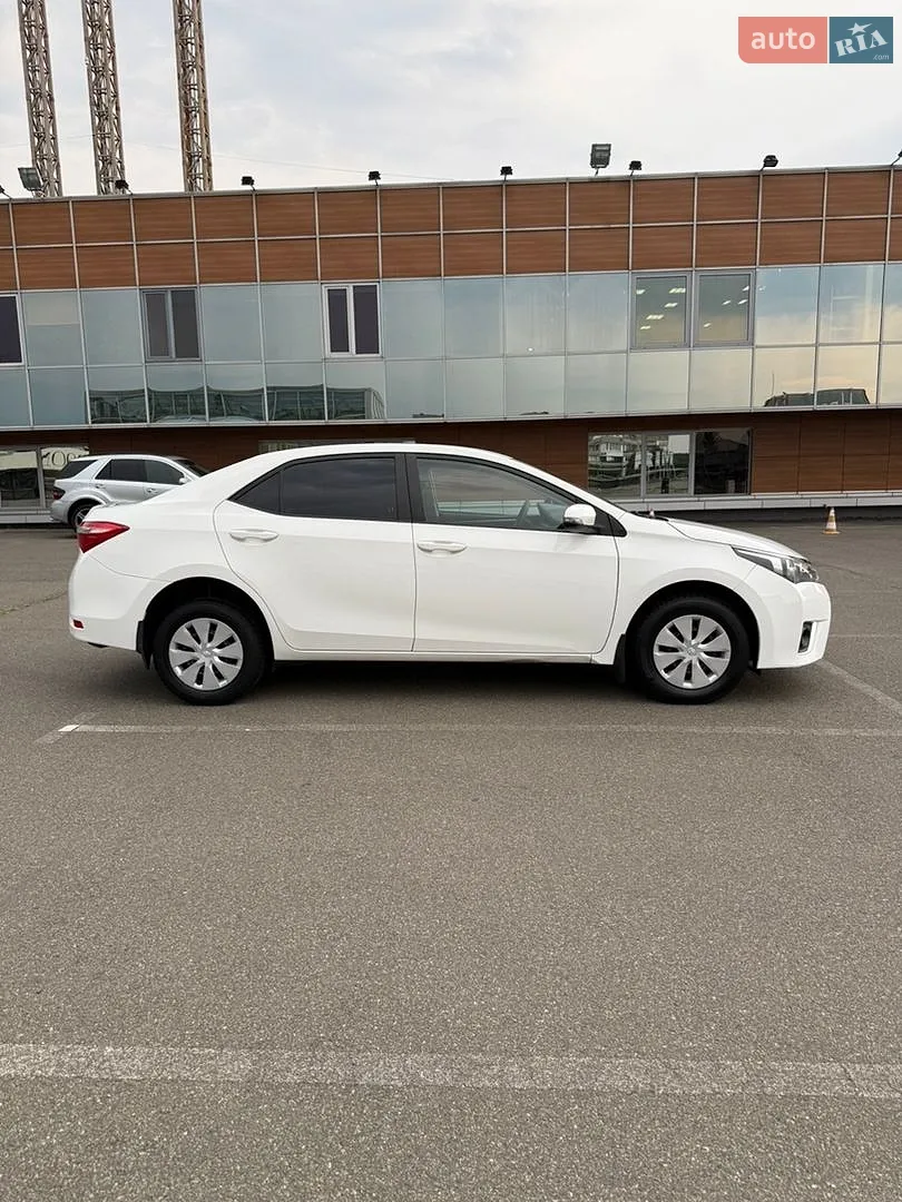 2013 Toyota Corolla - мініатюра 11