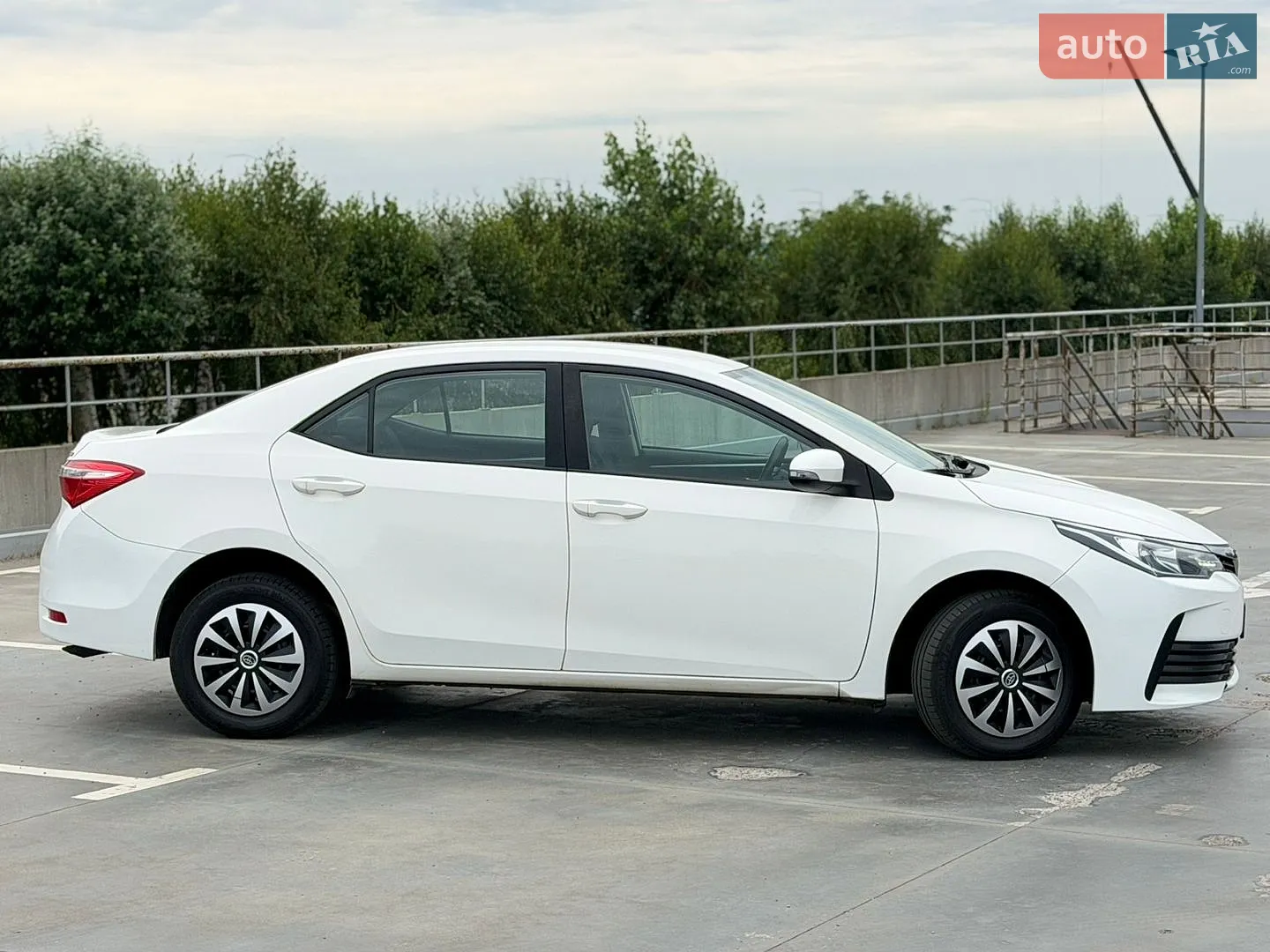 2017 Toyota Corolla - мініатюра 8