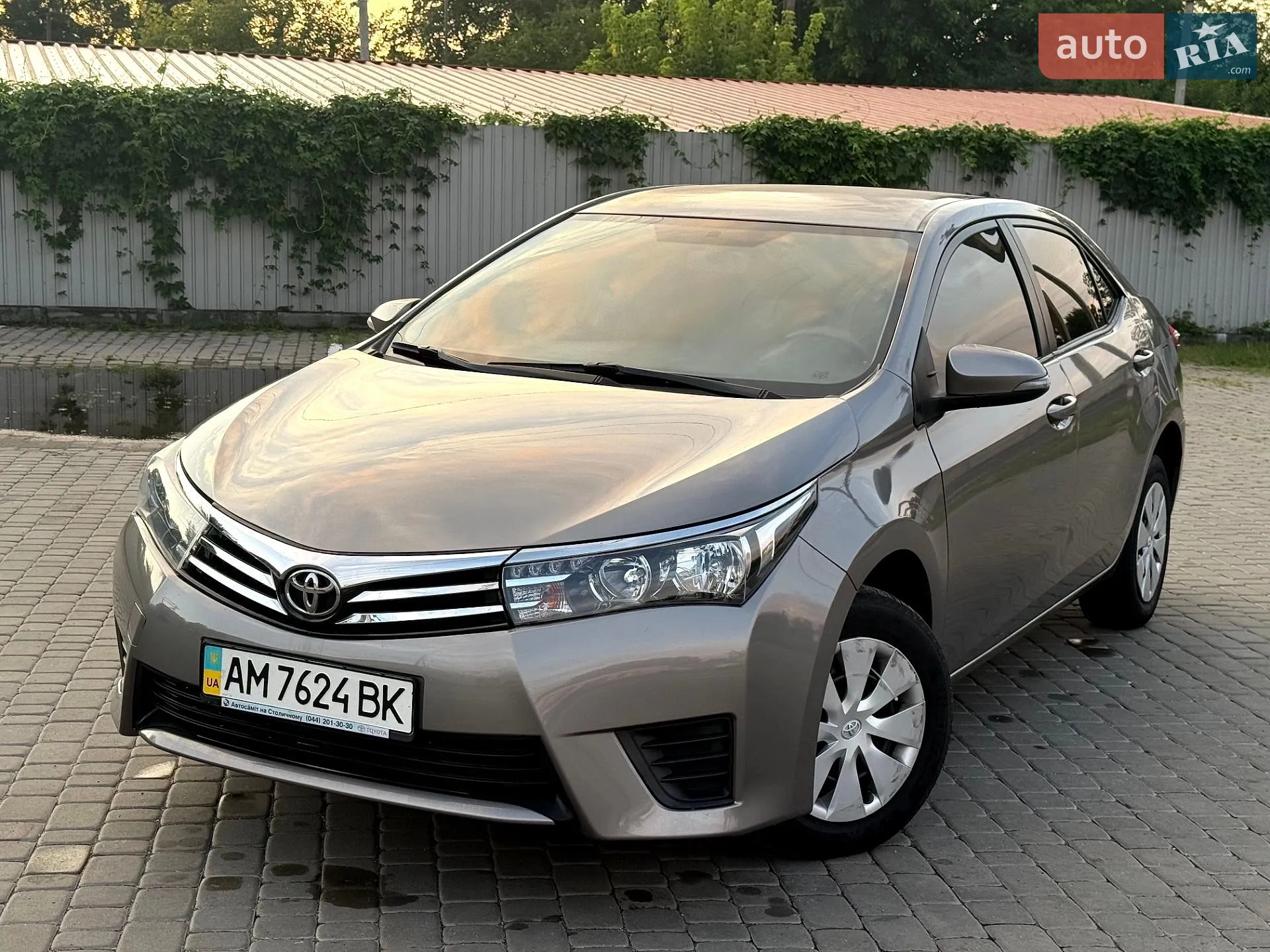 2013 Toyota Corolla - мініатюра 2